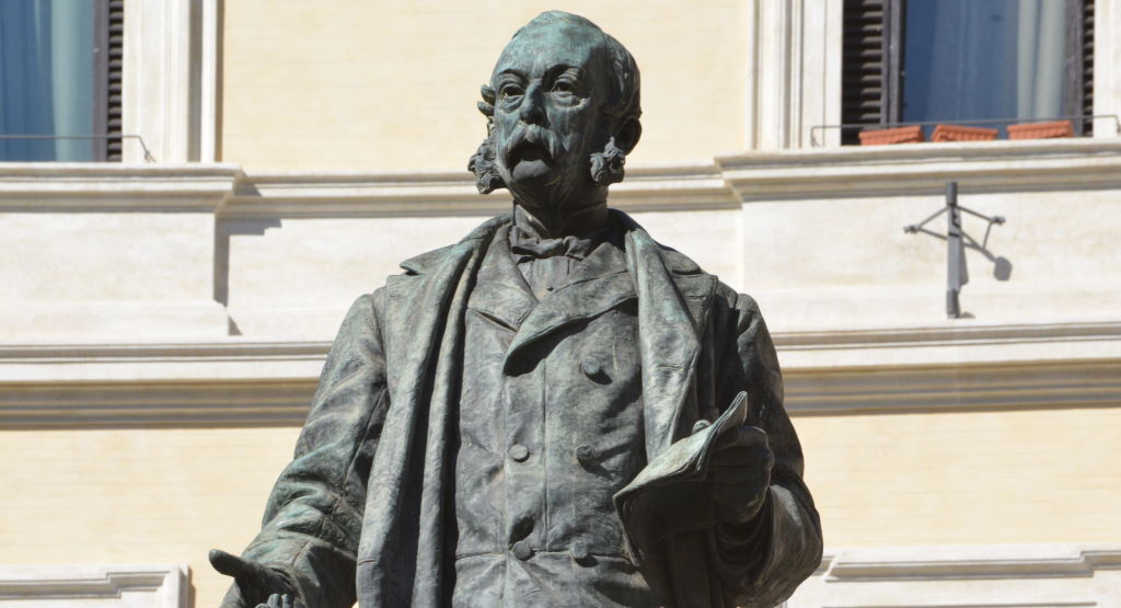 Monumento a Marco Minghetti