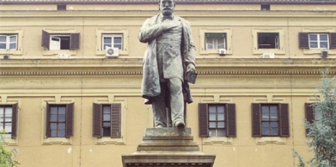 Monumento a Silvio Spaventa - particolare