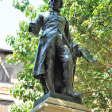 Monumento a Nicola Spedalieri (statua)